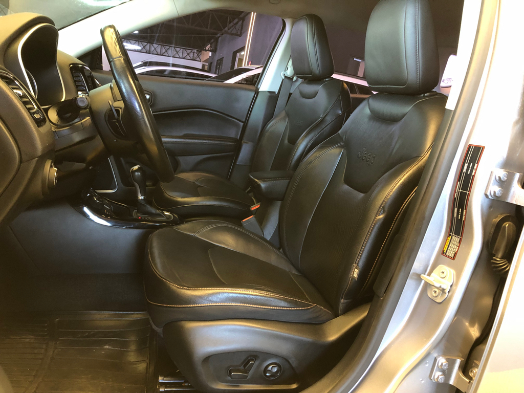 Jeep Compass Prata