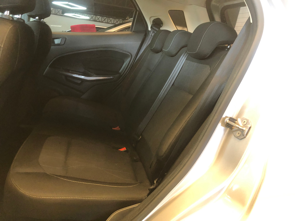 Ford EcoSport Prata