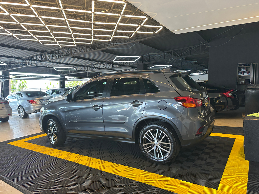 Mitsubishi ASX Cinza