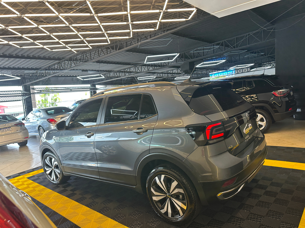 Volkswagen T-Cross Cinza