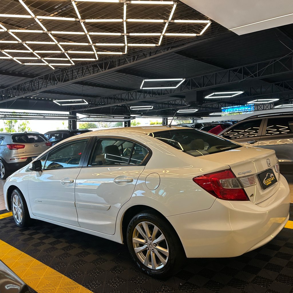 Honda Civic Branco