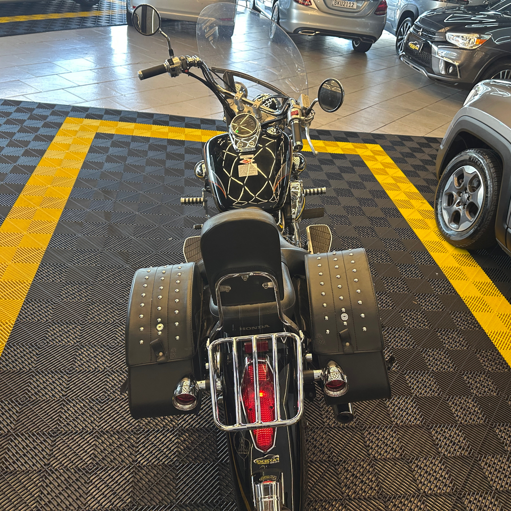 Honda VT Preto
