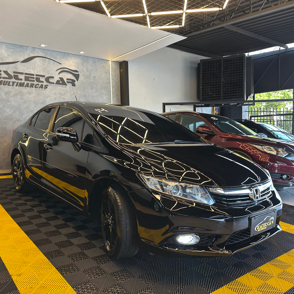 Honda Civic Preto
