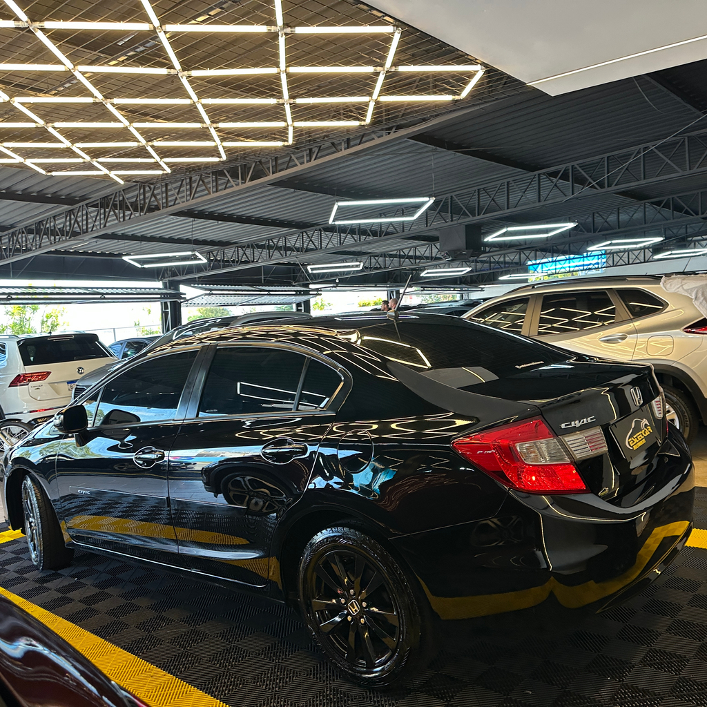 Honda Civic Preto