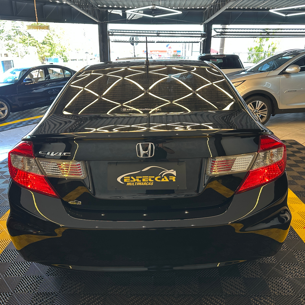 Honda Civic Preto