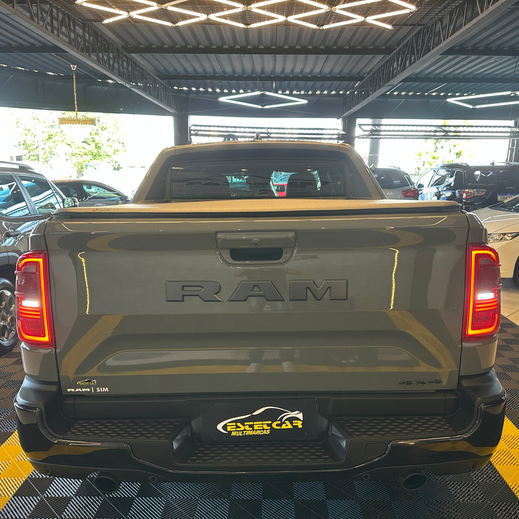 Ram RAMPAGE Cinza
