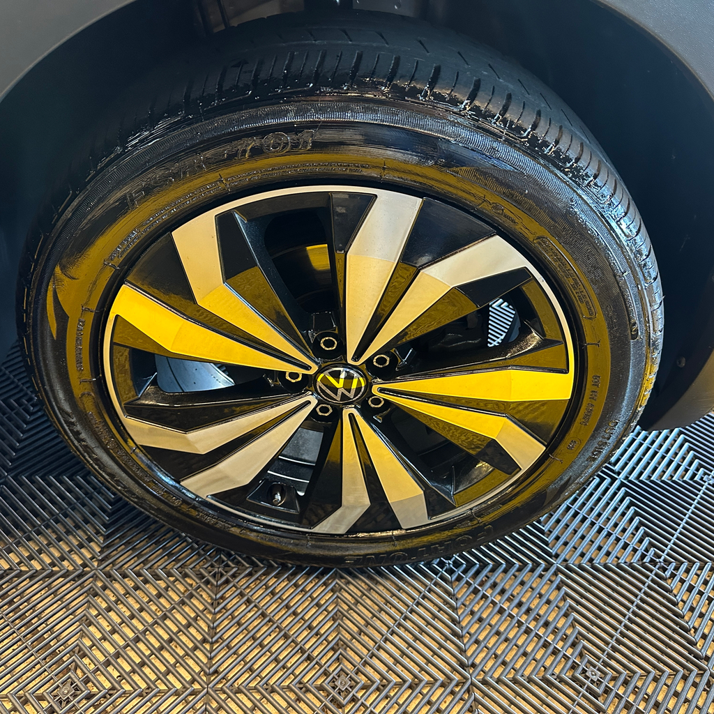 Volkswagen T-Cross Prata
