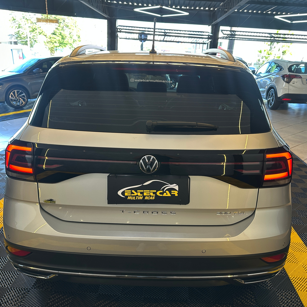 Volkswagen T-Cross Prata