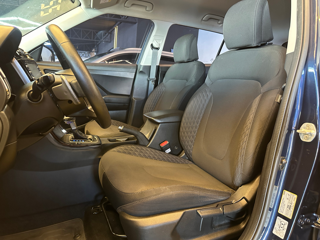 Hyundai Creta Azul