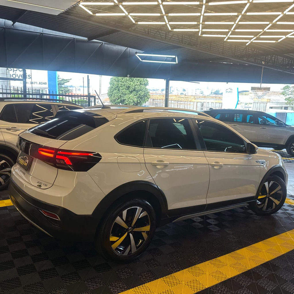 Volkswagen Nivus Branco