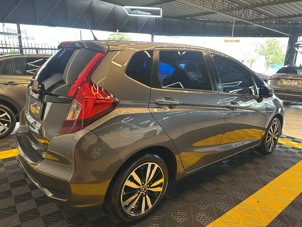 Honda Fit Cinza