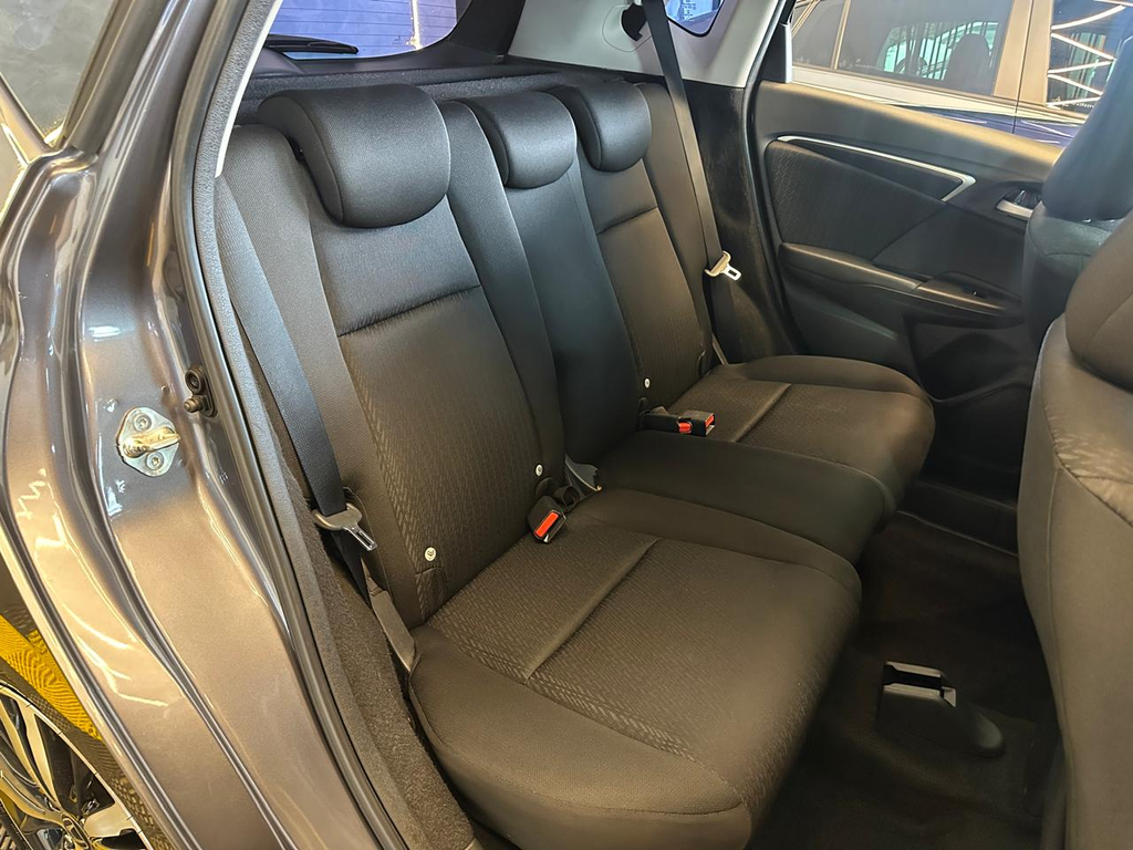 Honda Fit Cinza