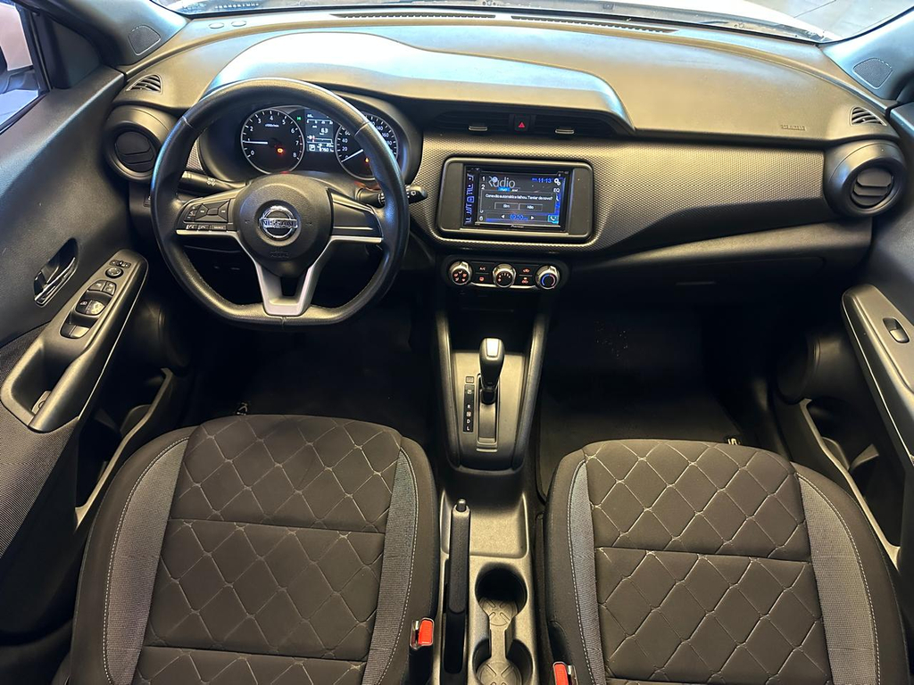 Nissan Kicks Branco