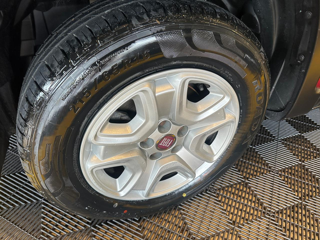 Fiat Toro Vermelho
