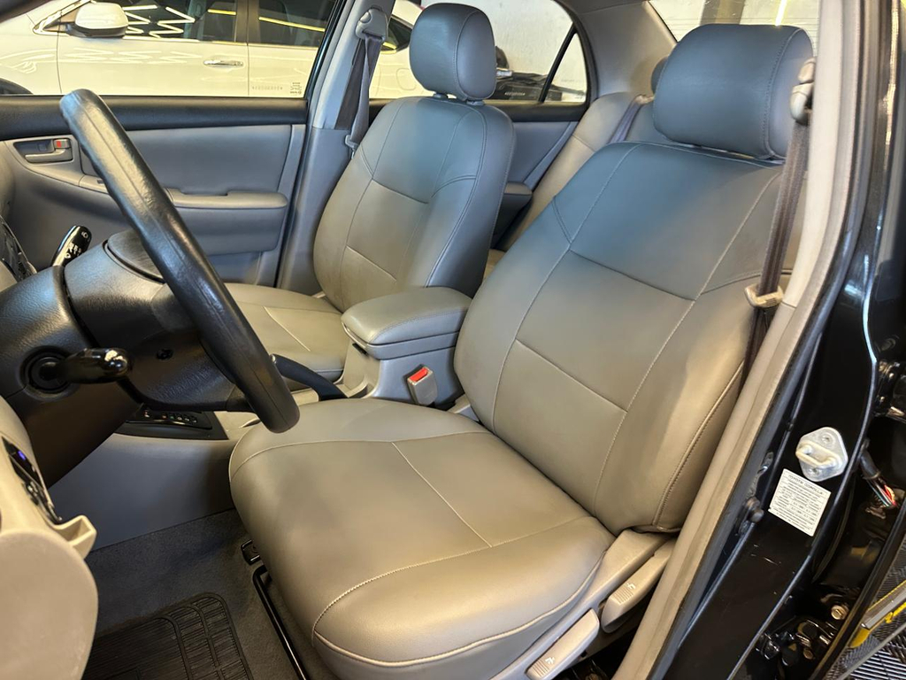 Toyota Corolla Preto