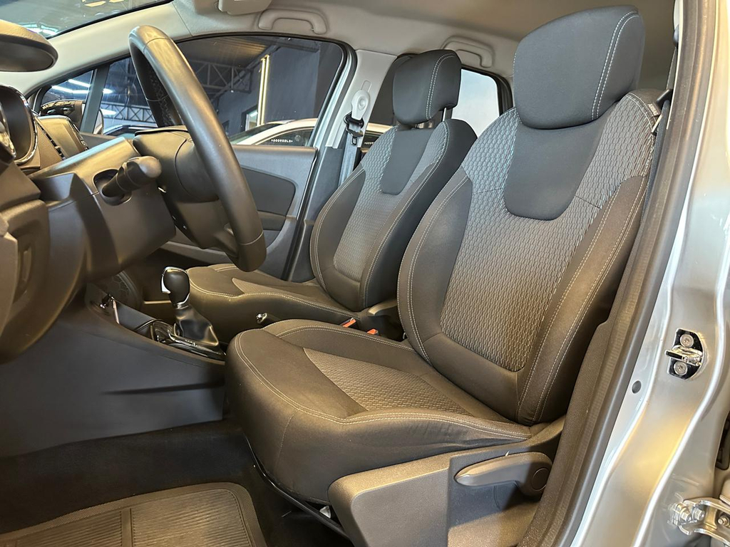 Renault Captur Prata