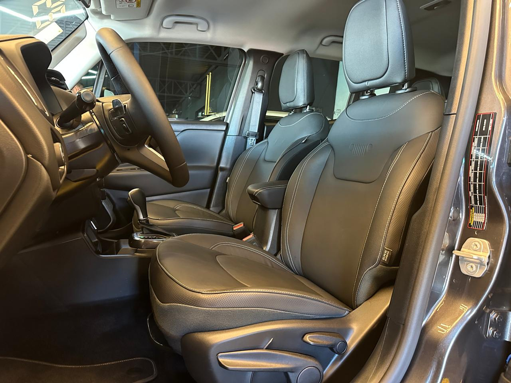 Jeep Renegade Cinza