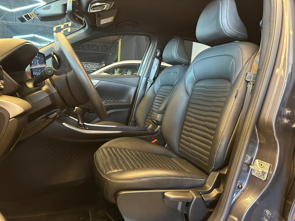 Fiat FASTBACK Cinza