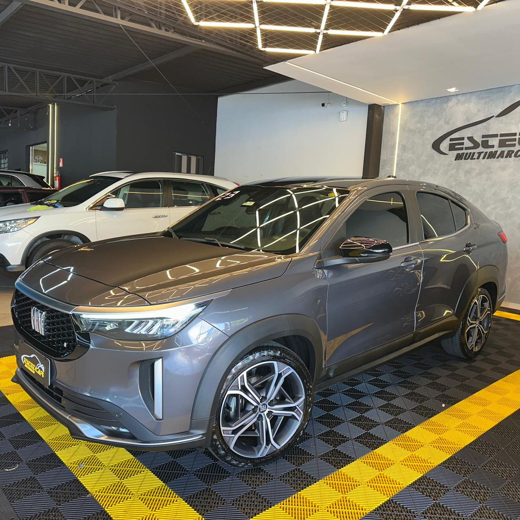 Fiat FASTBACK Cinza