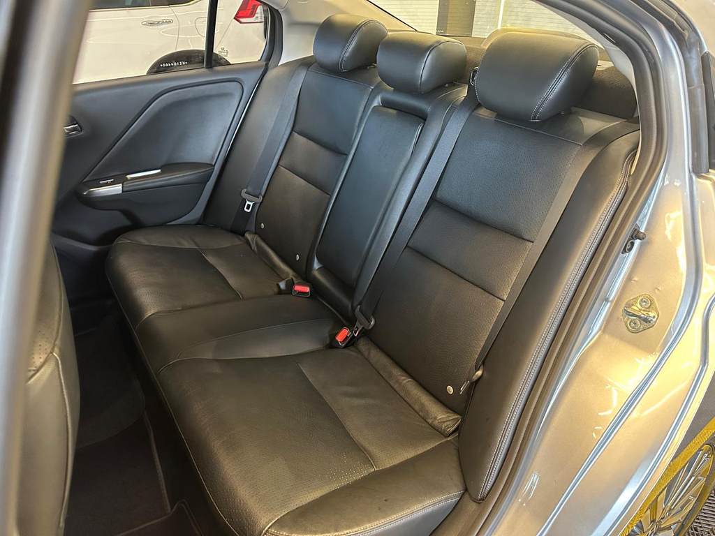 Honda City Prata