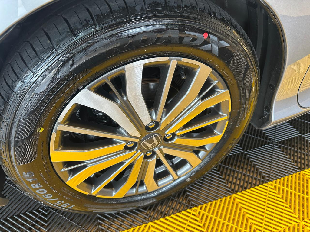 Honda City Prata