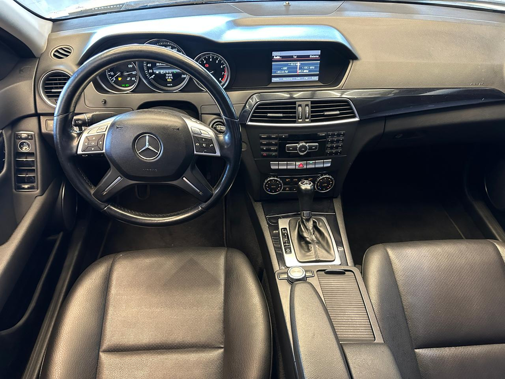 Mercedes Benz C-180 Branco