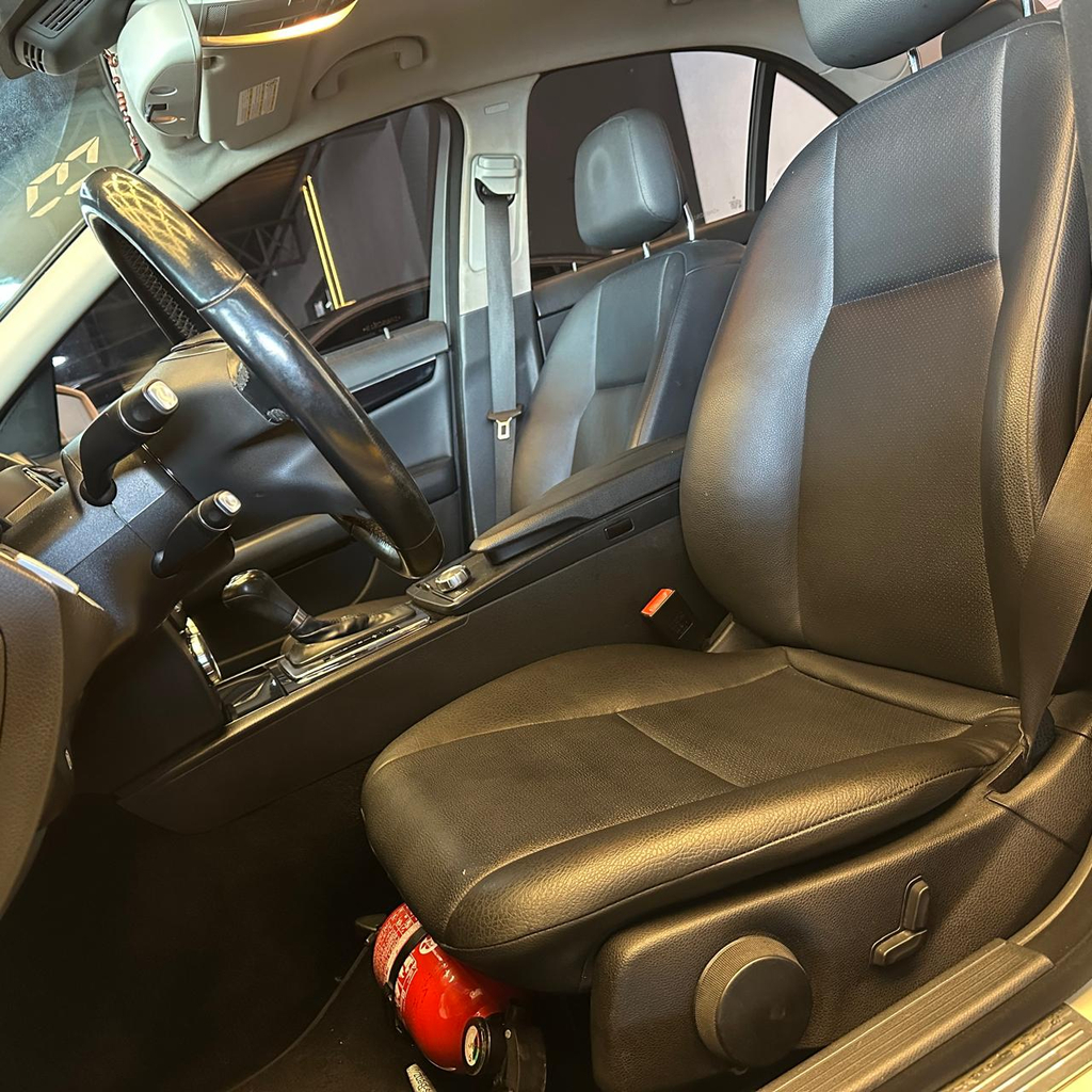 Mercedes Benz C-180 Branco