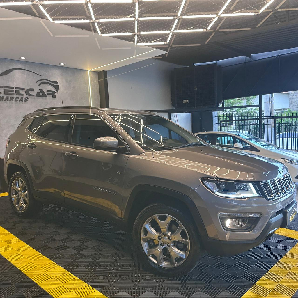Jeep Compass Cinza