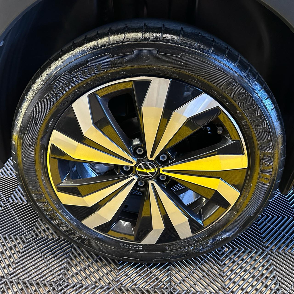 Volkswagen T-Cross Cinza