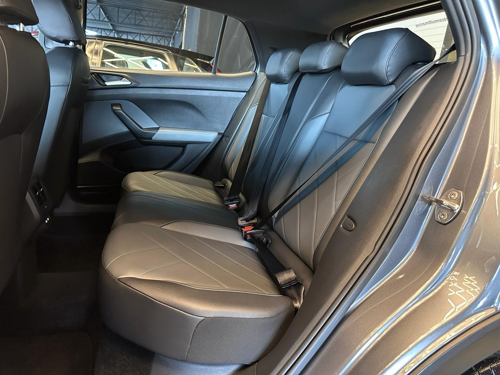 Volkswagen T-Cross Cinza