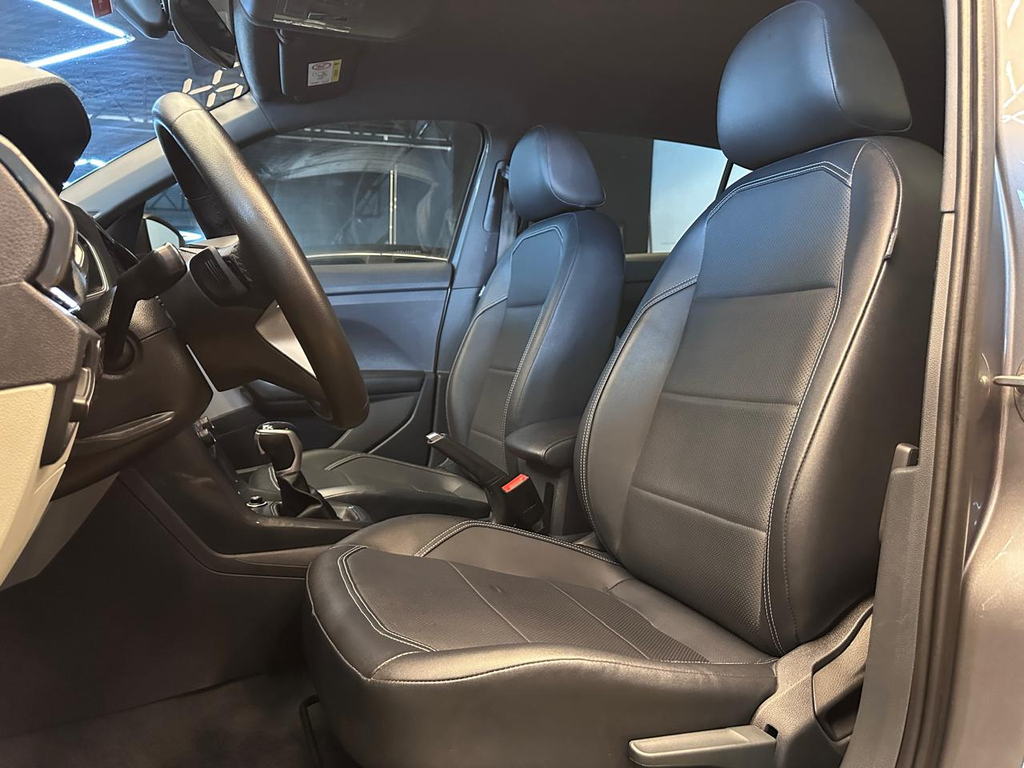 Volkswagen T-Cross Cinza