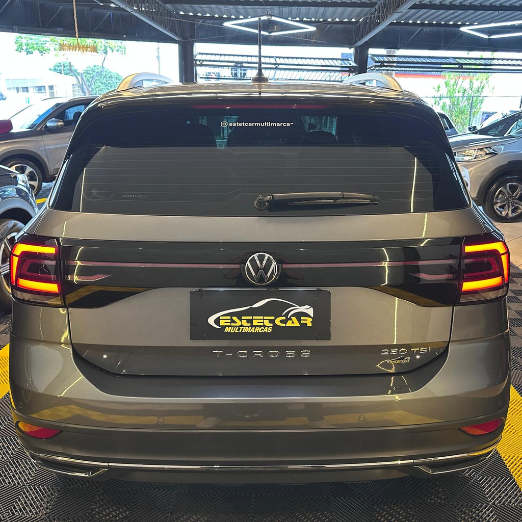 Volkswagen T-Cross Cinza