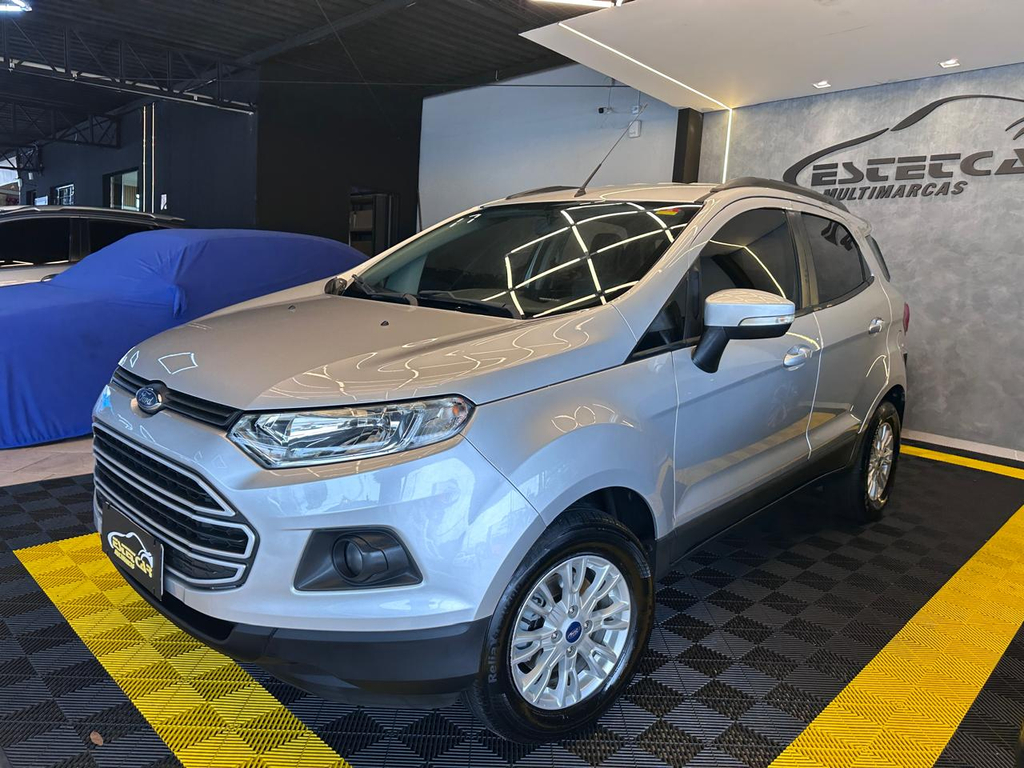Ford EcoSport Prata