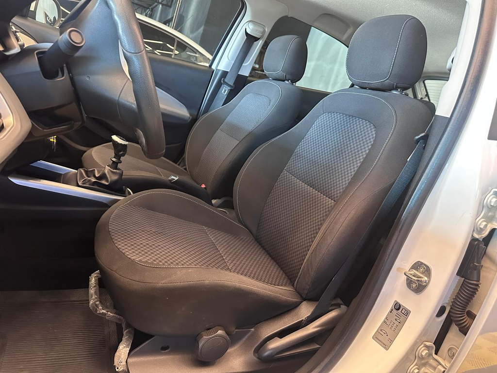 Chevrolet Onix Branco