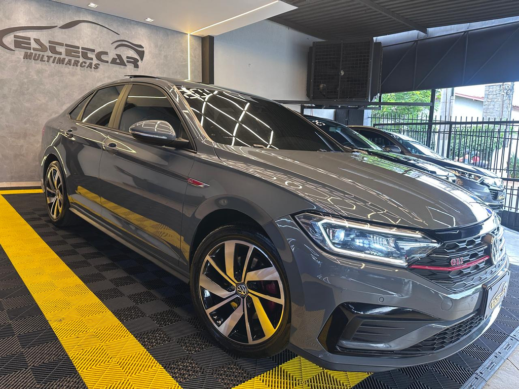 Volkswagen Jetta Cinza