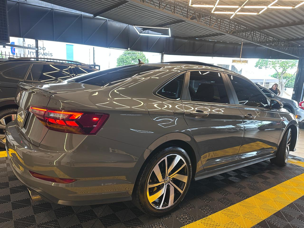 Volkswagen Jetta Cinza