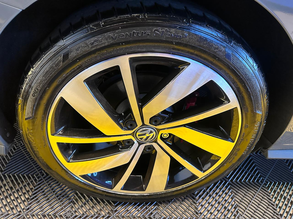 Volkswagen Jetta Cinza