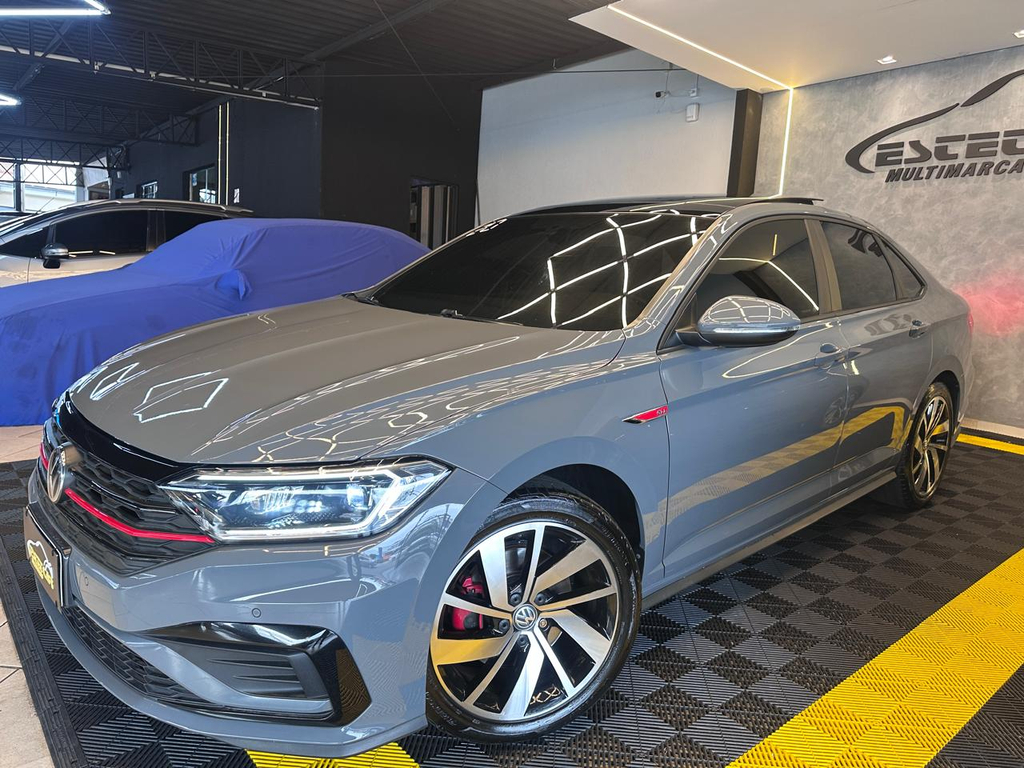 Volkswagen Jetta Cinza