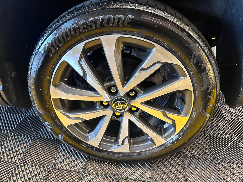 Toyota Corolla Cross Preto