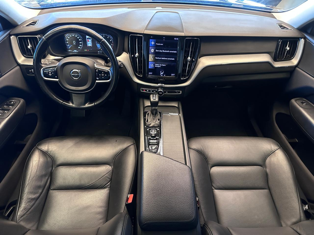 Volvo XC60 Preto