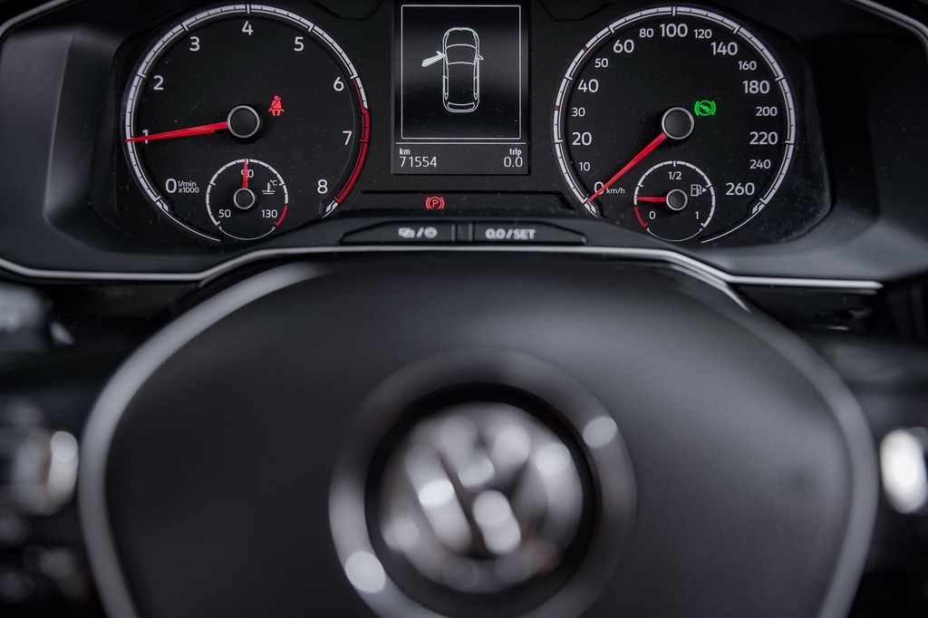 Volkswagen Polo Branco