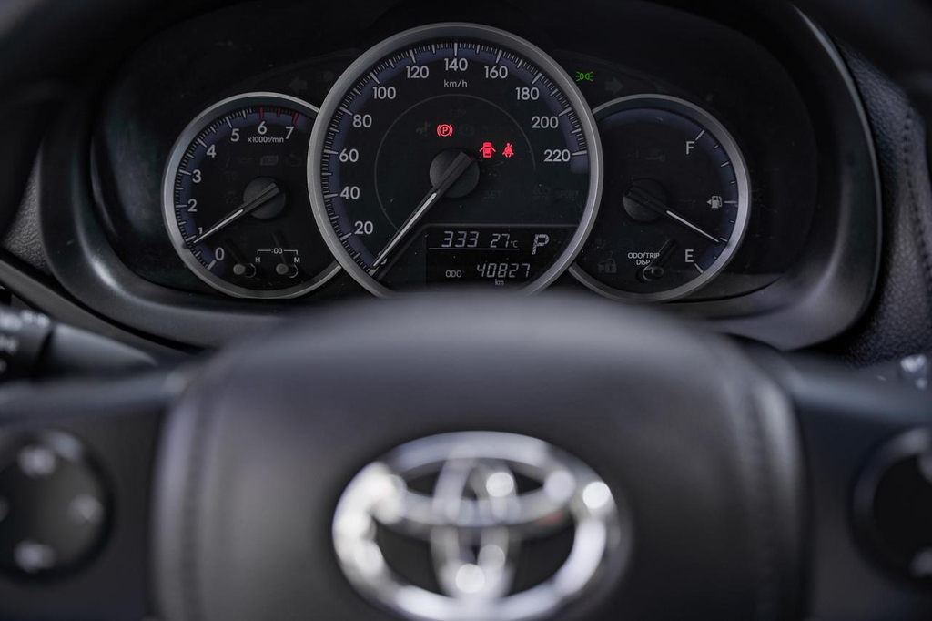 Toyota Yaris Hatch Branco