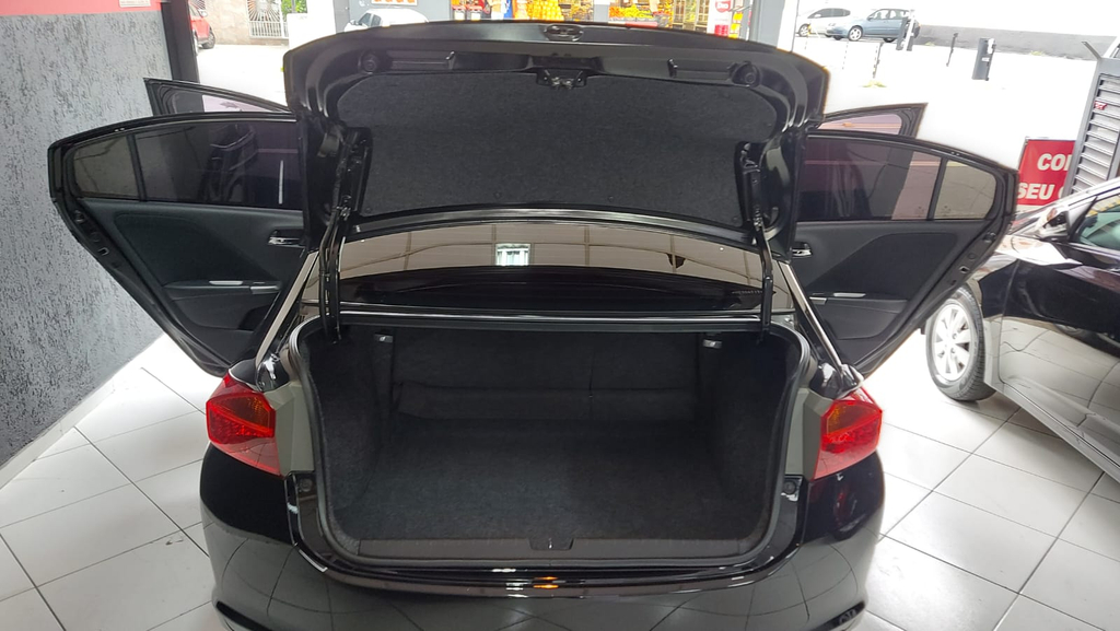 Honda City Preto