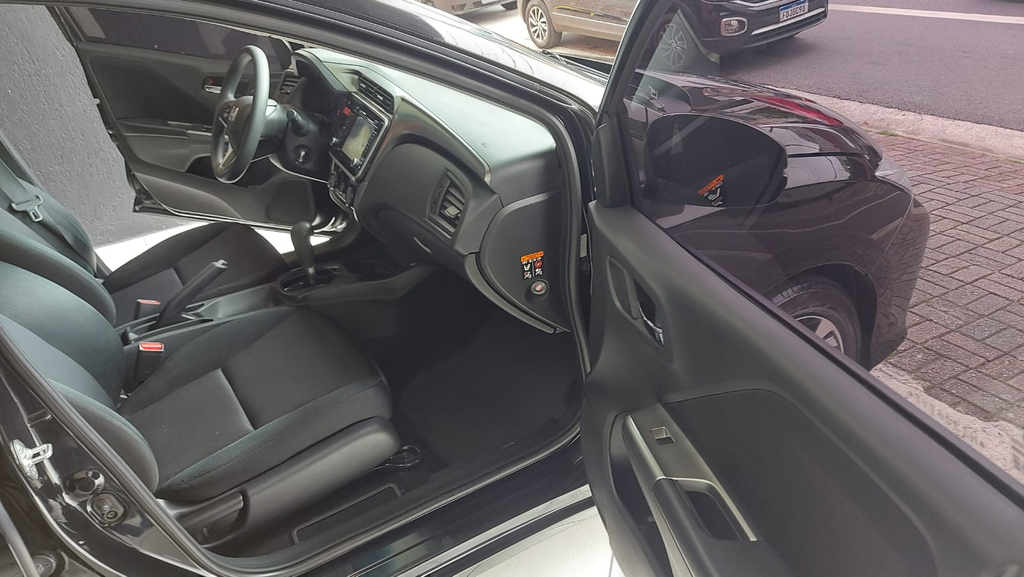 Honda City Preto