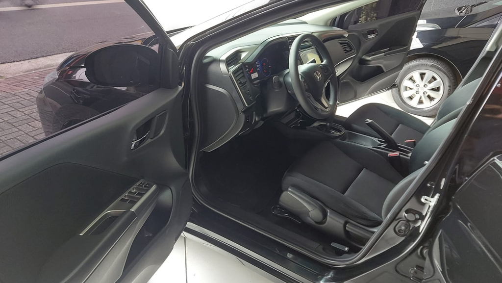 Honda City Preto