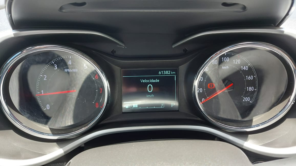 Chevrolet Tracker Preto