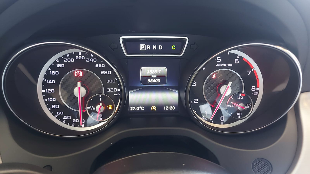 Mercedes Benz CLA 45 AMG Preto