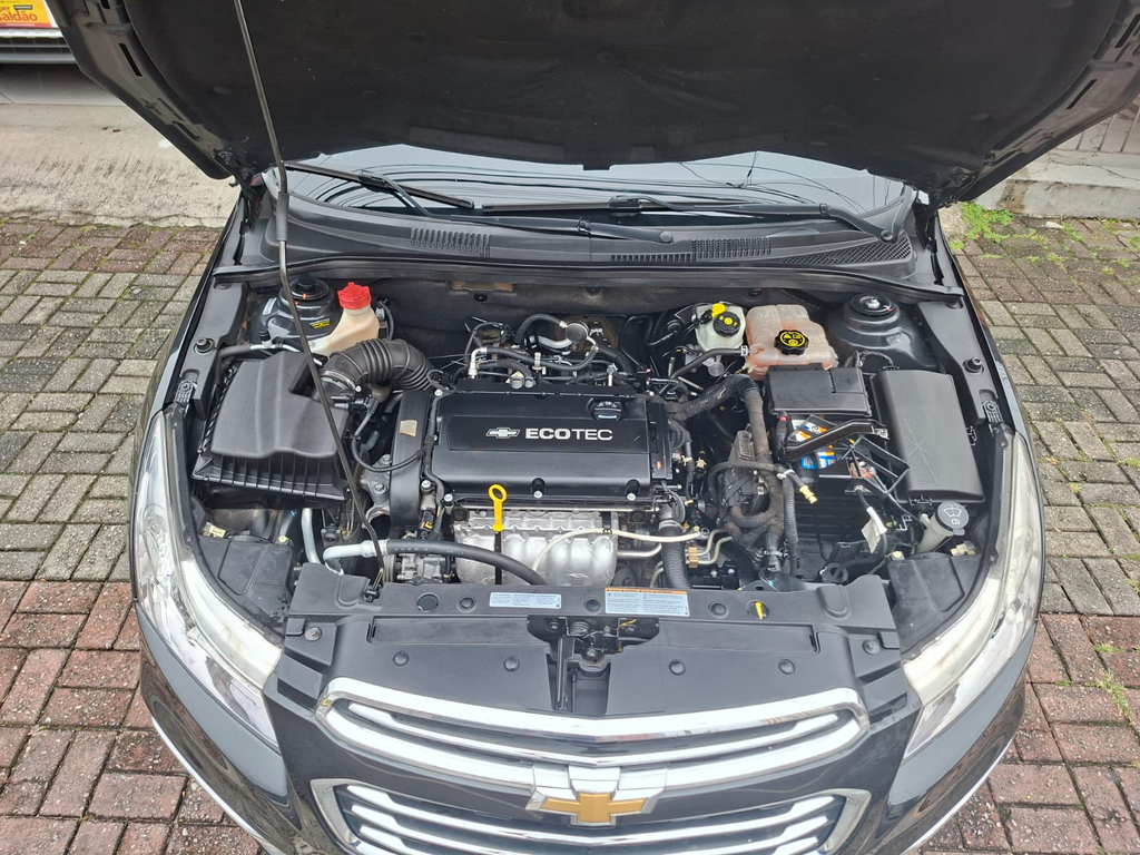 Chevrolet Cruze Sedan Preto