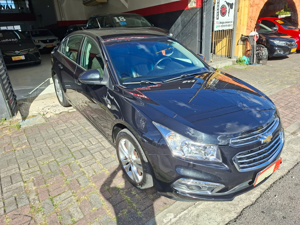 Chevrolet Cruze Sedan Preto