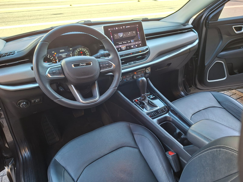 Jeep Compass Cinza